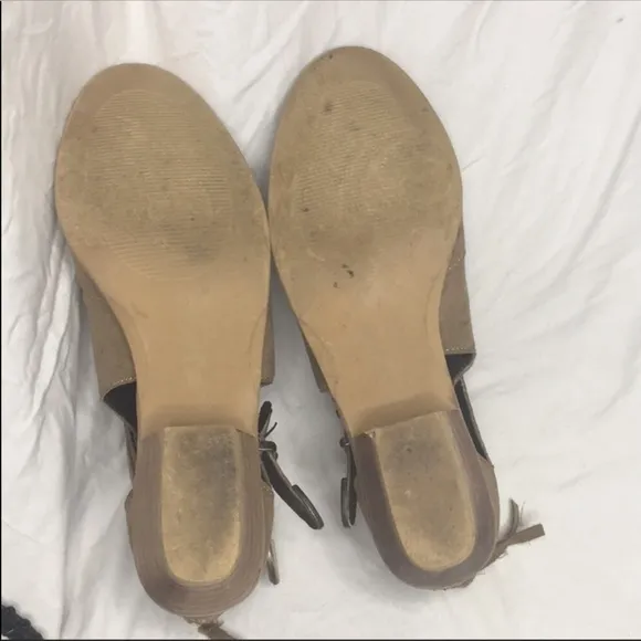 Steve Madden “CLinge” boots in tan