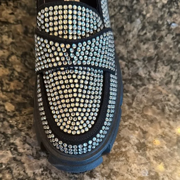 Steve Madden trifecta Black Rhinestone embellished platform Loafers NWOT