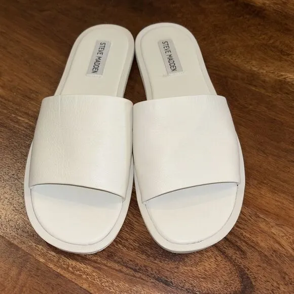 STEVE MADDEN Clyde Leather Square Toe Sandals in white NWOB