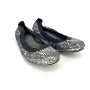 Stuart Weitzman Faux Snakeskin Silver Metallic Ballet Flats Women's Size 8.5