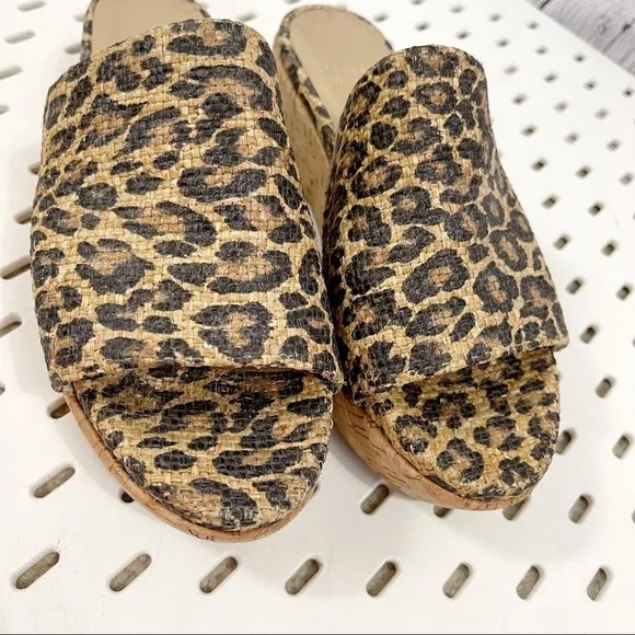 Stuart Weitzman Flatout Leopard Print Platform Wedge Slide Sandals - 6.5