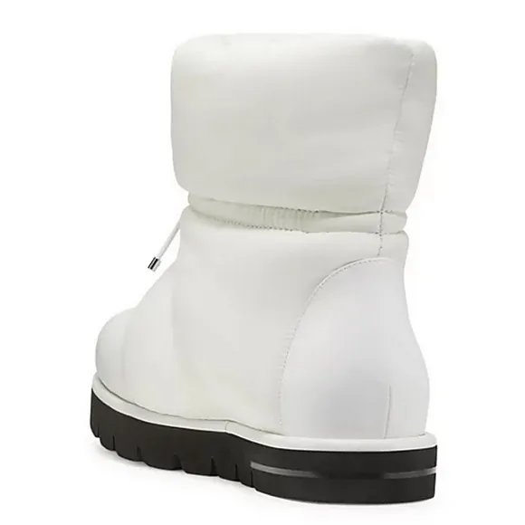 STUART WEITZMAN Polar Lug Snow Boots Bootie 6.5
