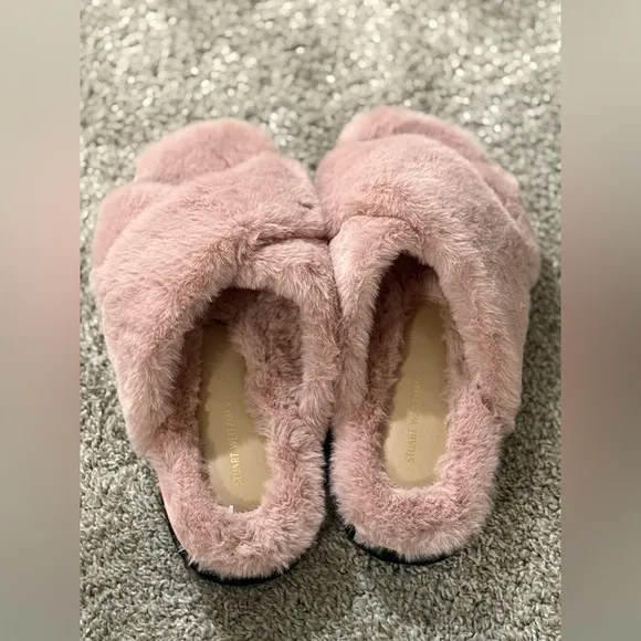 Stuart Weitzman Slides
