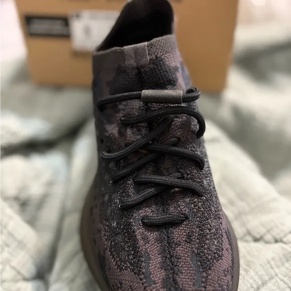 Stylish Black and Gray Knit Sneakers