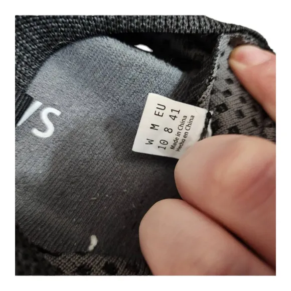 Suavs Zilker sneakers size 8/10