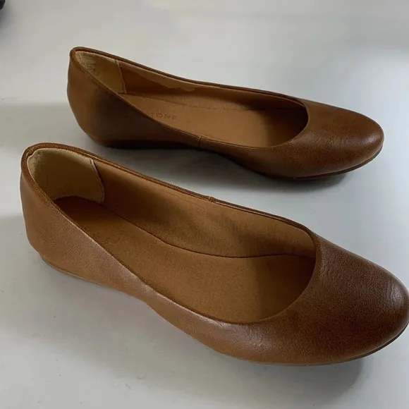 Sun &amp; stone eliana black and cognac faux leather ballet flats lot basic neutral