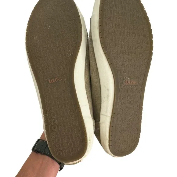 Taos Women 10 Star Sneaker Cushion Casual Comfort Tan Flat Athletic Walking Shoe