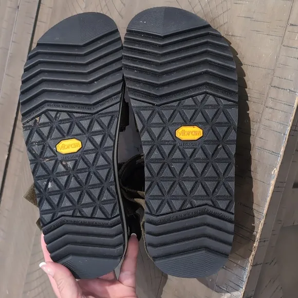 Teva Cross Strap Trail Men's Sandals Olive Black Vibram Mega Grip Soles Sz 9