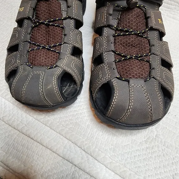 Teva Men's Forebay Sandal In Turkish Coffee.  Men's size 10.