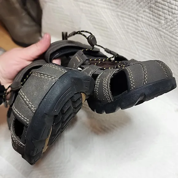 Teva Men's Forebay Sandal In Turkish Coffee.  Men's size 10.