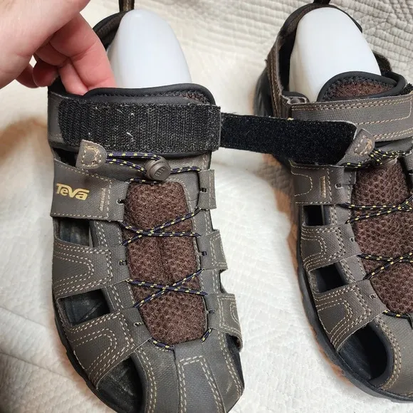 Teva Men's Forebay Sandal In Turkish Coffee.  Men's size 10.