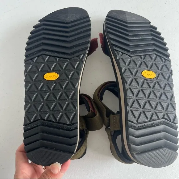 Teva Men’s Universal Trail Sandal size 11 olive