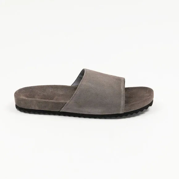 The Men's Store Men's Slip On Slide Sandals Gray Suide Size 9 (Store Display)
