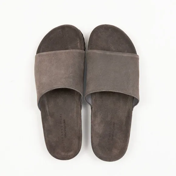 The Men's Store Men's Slip On Slide Sandals Gray Suide Size 9 (Store Display)