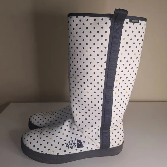 The North Face Base Camp hydroseal waterproof lightweight boots SZ 8