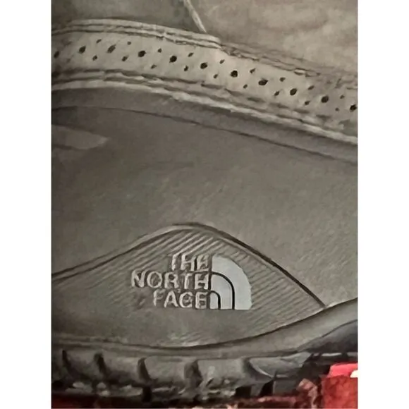The North Face Shellista II Mid Winter Boots NWOT