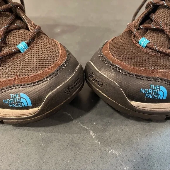 The North Face sz 7 brown leather hiking boots