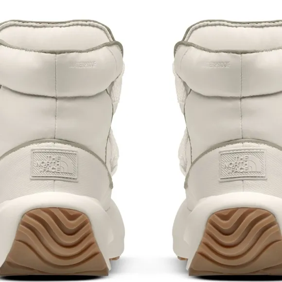 The North Face Women's Halseigh Thermoball Lace Boots
