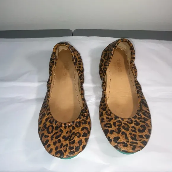 Tieks Brown Flats Stylish Loafers. Bundled with J crews purse.