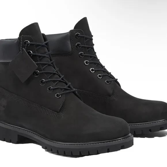 Timberland Boy’s Black Boots Size 4M Premium 6” Waterproof Black Nubuck •New•