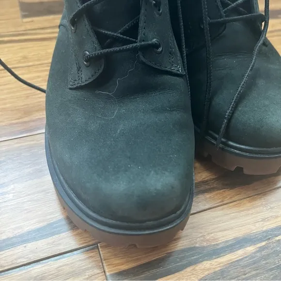 Timberland Women’s Black Leather Nubuck Lace-Up Boots – Size 8 Rugged &amp; Stylish
