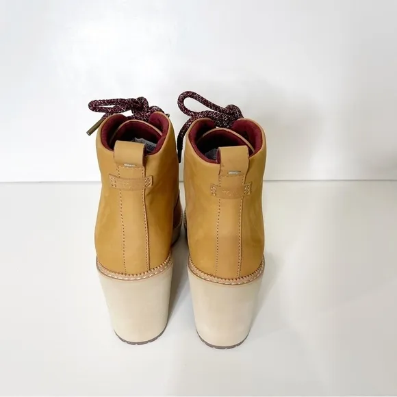 Toms Light Tan Leather Waterproof Lace Up Wedge Melrose Boots Size 9.5 US