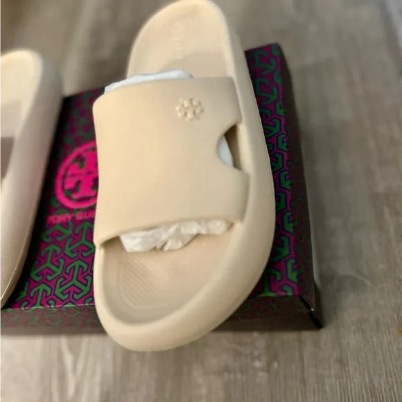 Tory Burch Eva Shower Slide - French Pearl