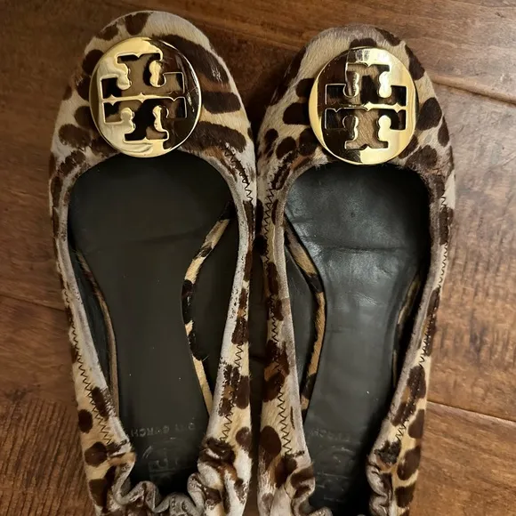 TORY BURCH fur tiger print flats