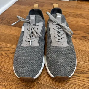 True Linkswear All Day Knit II Gray spikeless golf shoes, size men’s 10/ w 11.5