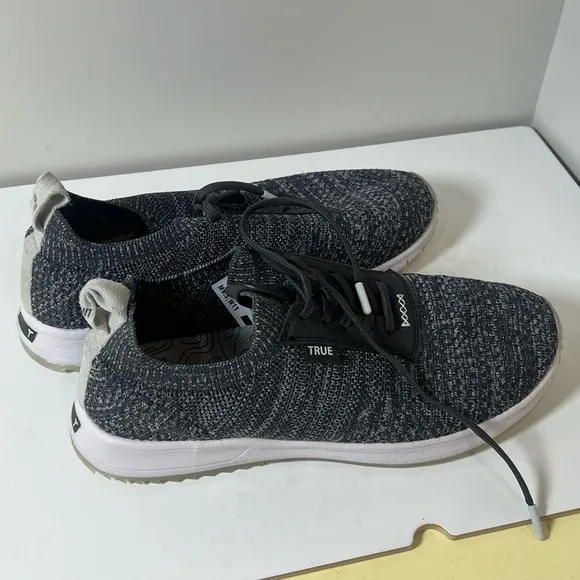 TRUE Linkswear Performance Knit Sneaker Size 9.5 All Day Knit Sneakers EUC