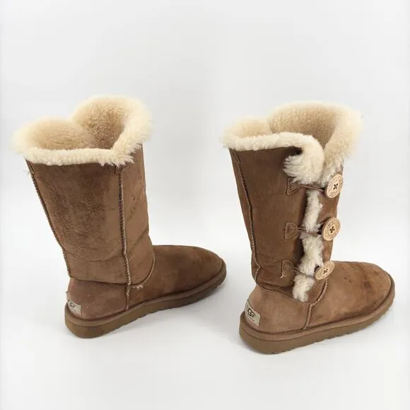 UGG Bailey Button Triplet II Boots Chestnut Suede Shearling Lined Womens Size 6