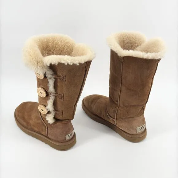 UGG Bailey Button Triplet II Boots Chestnut Suede Shearling Lined Womens Size 6