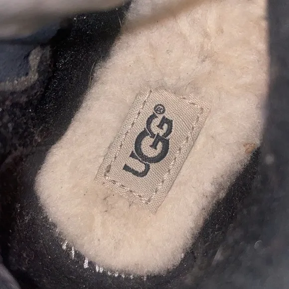 UGG Boots Black Patent Leather And Lamb Fur