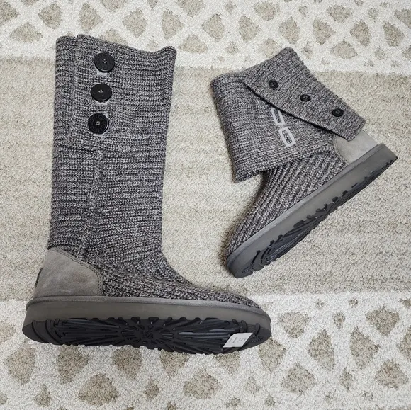UGG Classic Cardy Boot Women's 10 NEW