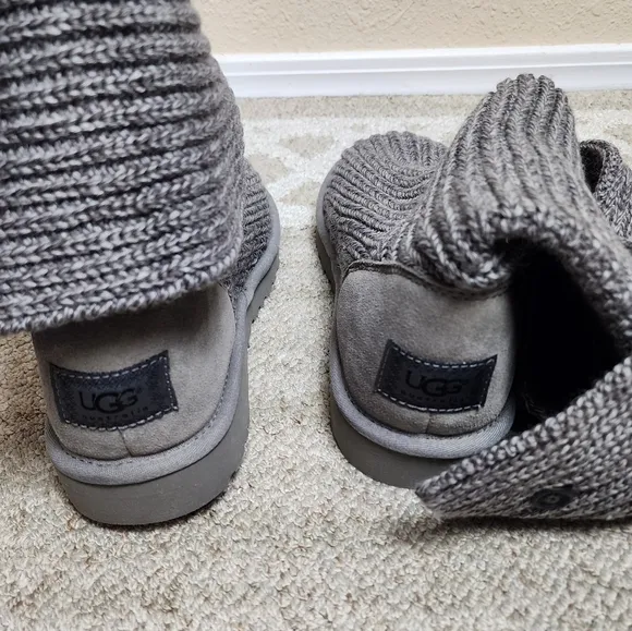 UGG Classic Cardy Boot Women's 10 NEW