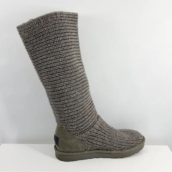 UGG Classic Cardy Sweater Knit Grey Boots Convertible Size 9