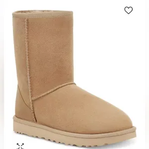 Ugg Classic II Short Boots Chestnut