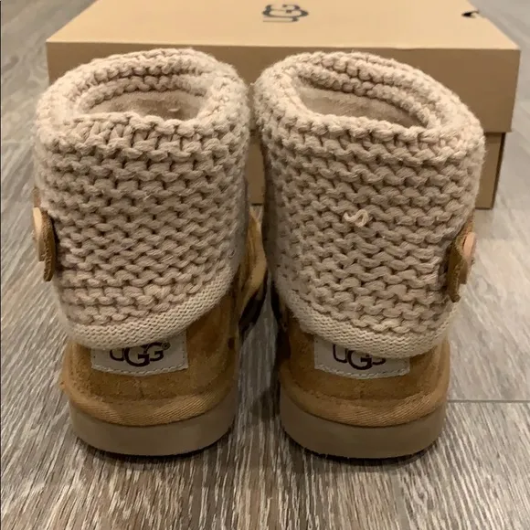 Ugg Darrah Knit Boots