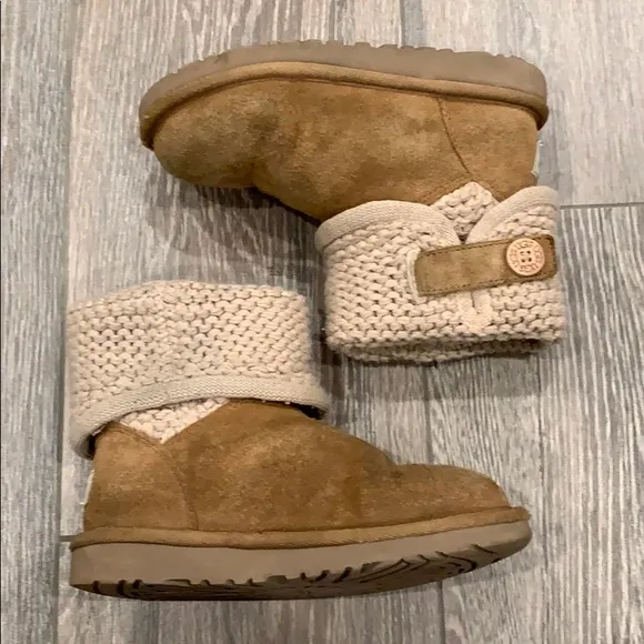 Ugg Darrah Knit Boots