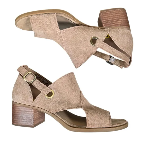 UGG Kaiah Suede Heeled Sandals in amphora