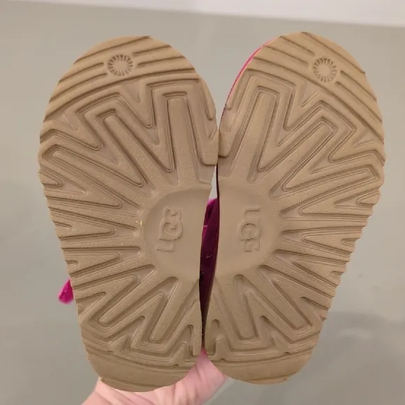 UGG Kids Pink Boots Highland Hi Heritage size 7