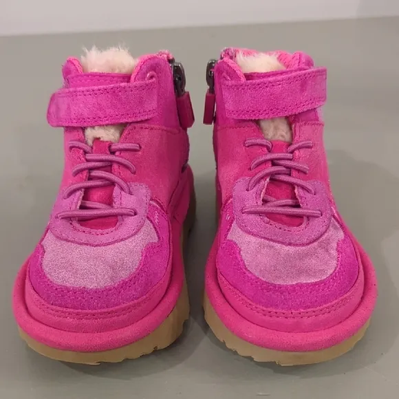 UGG Kids Pink Boots Highland Hi Heritage size 7