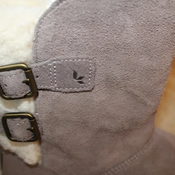 UGG KOOLABURRA‎ GIRL'S SUEDE BUCKLE BOOTS GRAY
