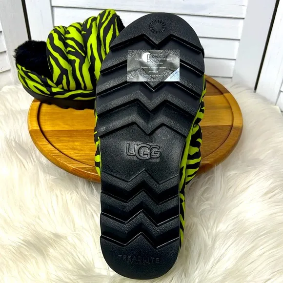 UGG l Maxi Tiger Print Chunky Platform Slide Sandal Key Lime New! Size 10