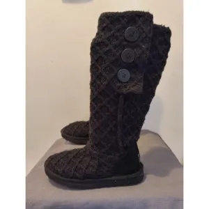 UGG Lattice Cardy Tall Cable Knit Sweater Black Boots Womens US Size 8 1016557