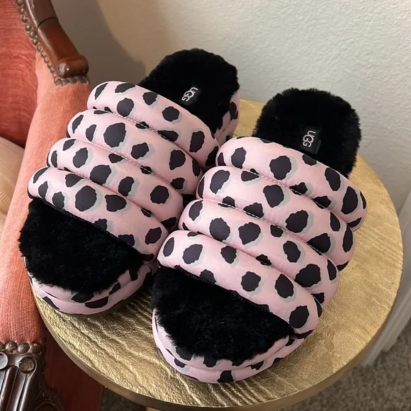 UGG Maxi Slides, pink leopard platform puff, black lambs wool, size 7 women’s