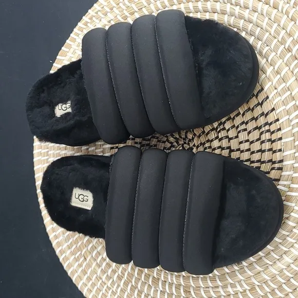 UGG Maxi Slides Slip-on Comfort Black Size 8