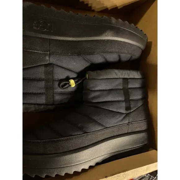 UGG Men's Maxxer Mini Black Quilted Winter Boots Size 14 - New in Box