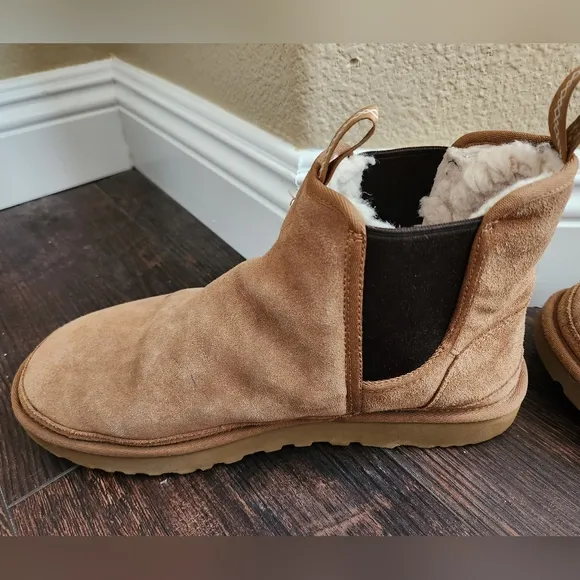 UGG Neumel Chelsea Men's Classic Boots Chestnut Brown Size 13 USED CONDITION