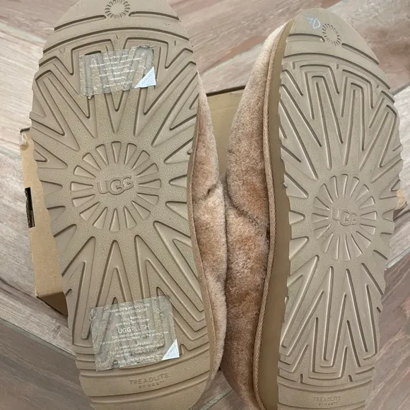UGG Neumel Cozy Chesnut Ankle Boots Men’s 12